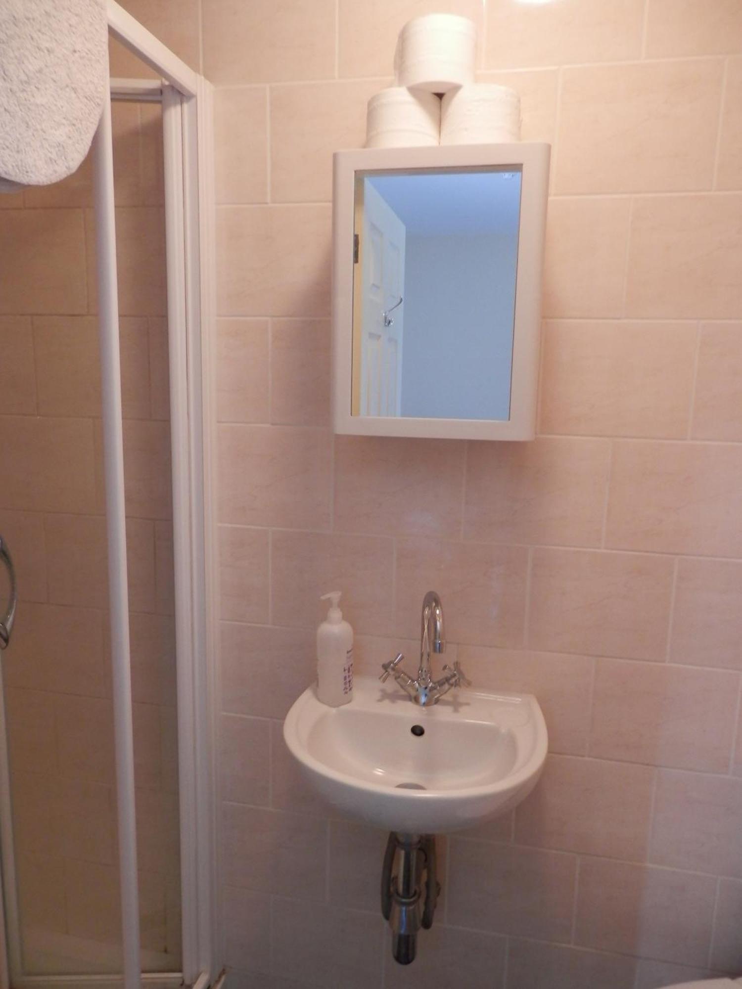 Shamrock Guest House Gravesend Ruang foto
